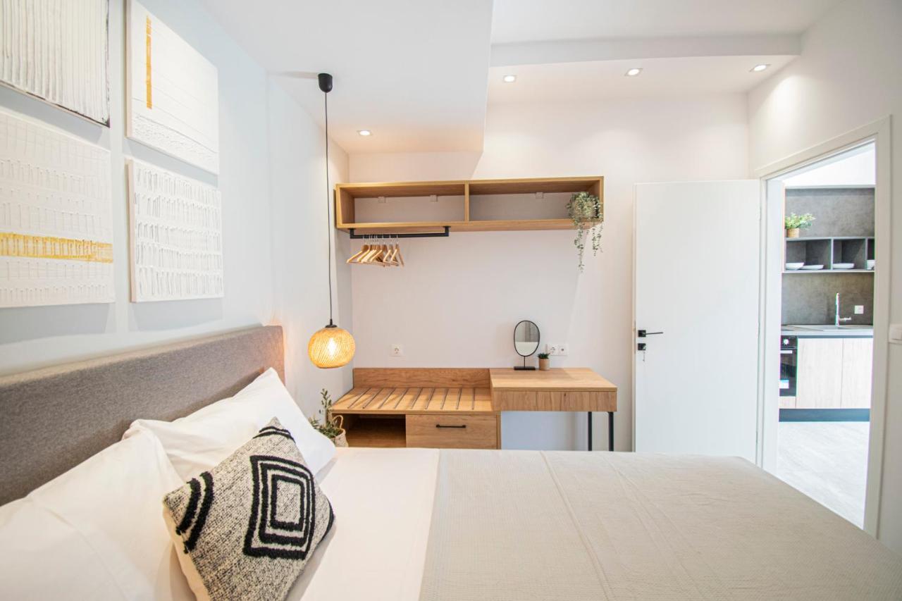 Coel Luxury Suites By Rentalspro Services - Potidea Halkidiki Неа Потидея Екстериор снимка