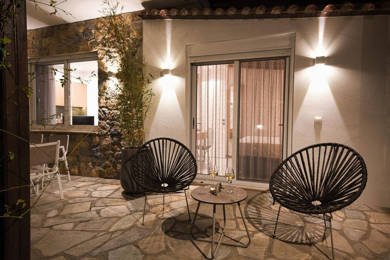 Coel Luxury Suites By Rentalspro Services - Potidea Halkidiki Неа Потидея Екстериор снимка